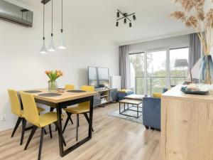 Apartment in Dziwnów near Sandy Beach, cleaning included