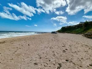 Appartements Studio cosy a Saint-Aubin-sur-Mer, ideal pour 2 personnes, pres des plages du debarquement - FR-1-746-32 : photos des chambres