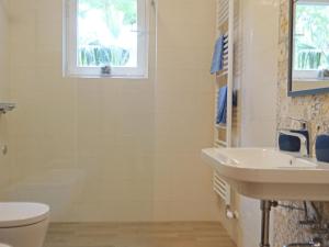 Scenic and Refined Krk Apartment with Terrace - One Bedroom Apartment with Terrace