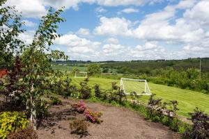 Emley Woodhouse