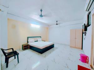 Hotel Trilok a comfort Room