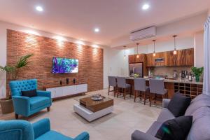 2-Bedroom Condo In The Heart of PV 501