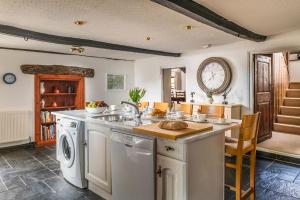 Broadsands Farmhouse