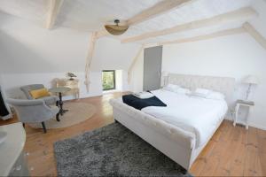 Maisons de vacances Gite Ange de la Ria - Chaumiere de Berringue : photos des chambres