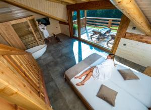 Brunarica Macesen Smogavc 