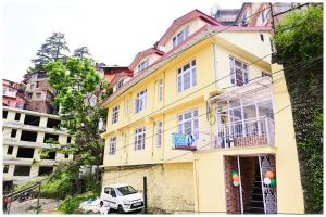 HOTEL #KRISHNA B&B Śhimla Near Mall Road- Free Wi-fi And Restaurant & Mountain View -Best Hotel In Śhimla!