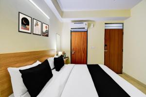 Hotel O Shine