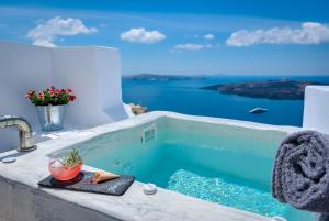 Modernity Suites Santorini Greece