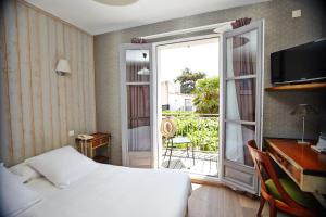 Hotels Hotel Le Vieux Greement : photos des chambres