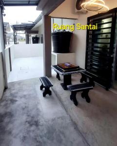 1132 D KHASIEH Homestay
