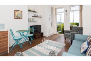 East Cliff Sea View Inc Parking & Garden