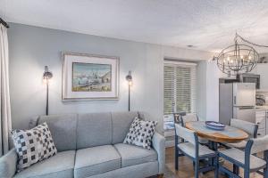 Snug Lake View Condo The Shores