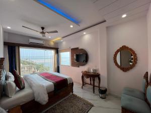 Hotel Royal Shantii Inn