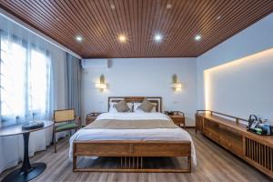 The Lu Village Retreat