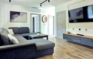 Gorgeous Home In Baska