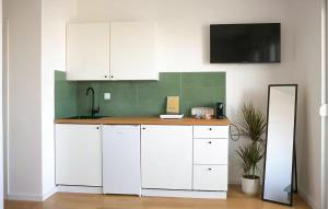 Awesome Apartment In Split With Wifi