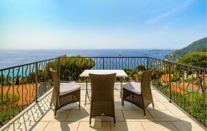 Maisons de vacances Beautiful Home In Eze : photos des chambres