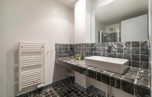Maisons de vacances Beautiful Home In Eze : photos des chambres