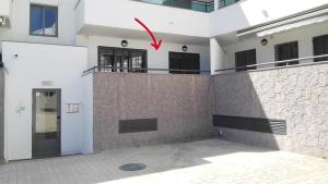 Apartamento a 200 m del mar con piscina y padel