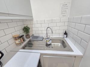 Chic Apartment E10