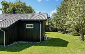 2 Bedroom Stunning Home In Væggerløse