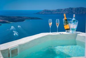 Modernity Suites Santorini Greece