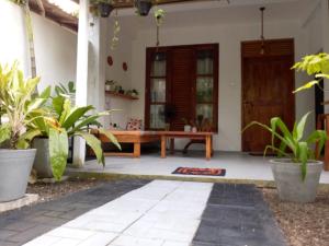 Yeli gray house