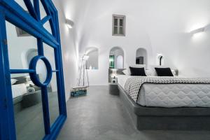 Modernity Suites Santorini Greece