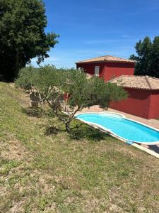 Maisons de vacances Villa des Oliviers avec piscine privee - 5min des Gorges Ardeche : photos des chambres