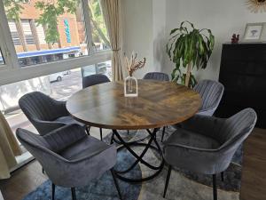 Beautiful 3-bed apartment at Swiss Cottage