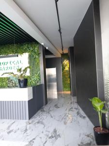 1 bedroom apartment with sea and river views