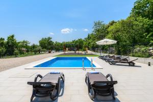 Villa Laura by Briskva