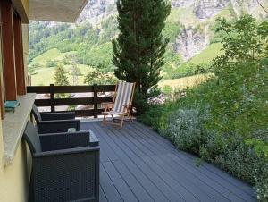 Modernes Studio bei Gemmi und Sportarena