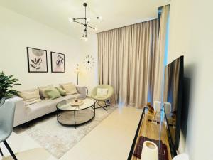 Creek Views 1 BR, Mins to Downtown in Sobha Creek Vistas