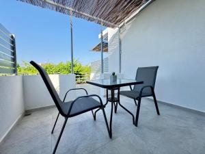 Modern Stay with Garden, near Tigaki Beach - El Greco Apartments No 5