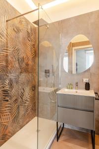 Vatican 3 Bedrooms and Private Home Sauna and Gym