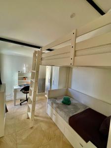 Appartements Penthouse de 170m2, 6 personnes avec jacuzzi et proche de Paris et Disney : photos des chambres