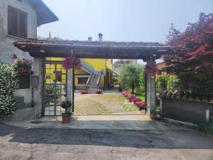 Appartamento Lulivo 5 chilometri da Varenna vista lago in via privata