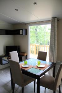 Campings Le Clos des Capitelles : photos des chambres