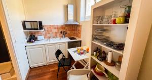 Appartements AC - Hypercenter - Near place des Carmes : photos des chambres
