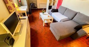 AC - Hypercenter - Near place des Carmes