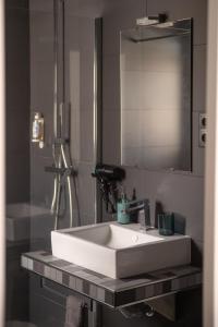 SUPERTUBOS HOUSE Peniche