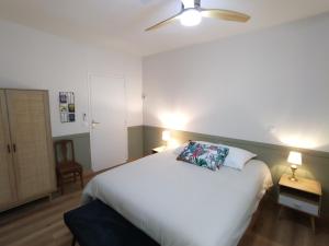 Appartements Grand Appartement avec Jardin Bretenoux : photos des chambres