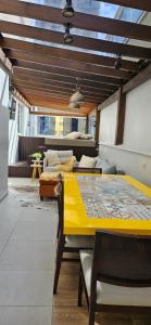 APARTAMENTO 3 SUITES MEIA PRAIA - ITAPEMA - 90 Metros DO MAR