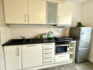 Elegant 1-Bedroom Flat, Wi-Fi, Near Oxford centre