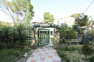 Apartments by Elmar Villa at Sunset Bay