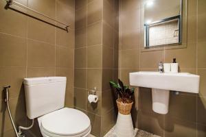 Lacasita HuaHin white room Condo