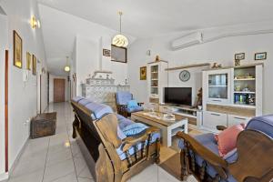 Stylish Sea View 2 bedroom Apartment with terrace