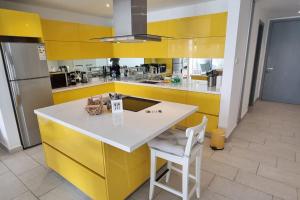 Island Apartment