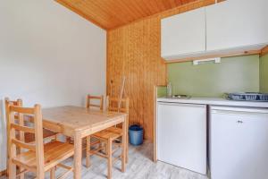 Campings Camping De Bellebouche : photos des chambres